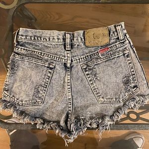 High waisted vintage wrangler distressed shorts